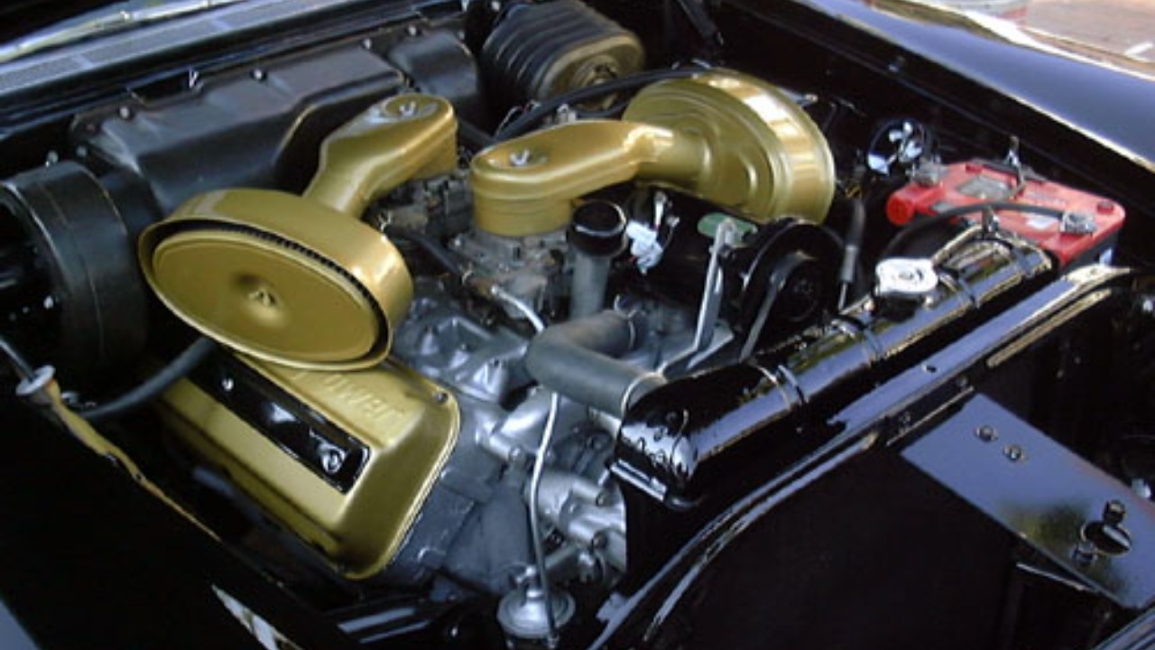 Chrysler Hemi engine — Image Credit: Morven - CC BY-SA 3.0/Wiki Commons
