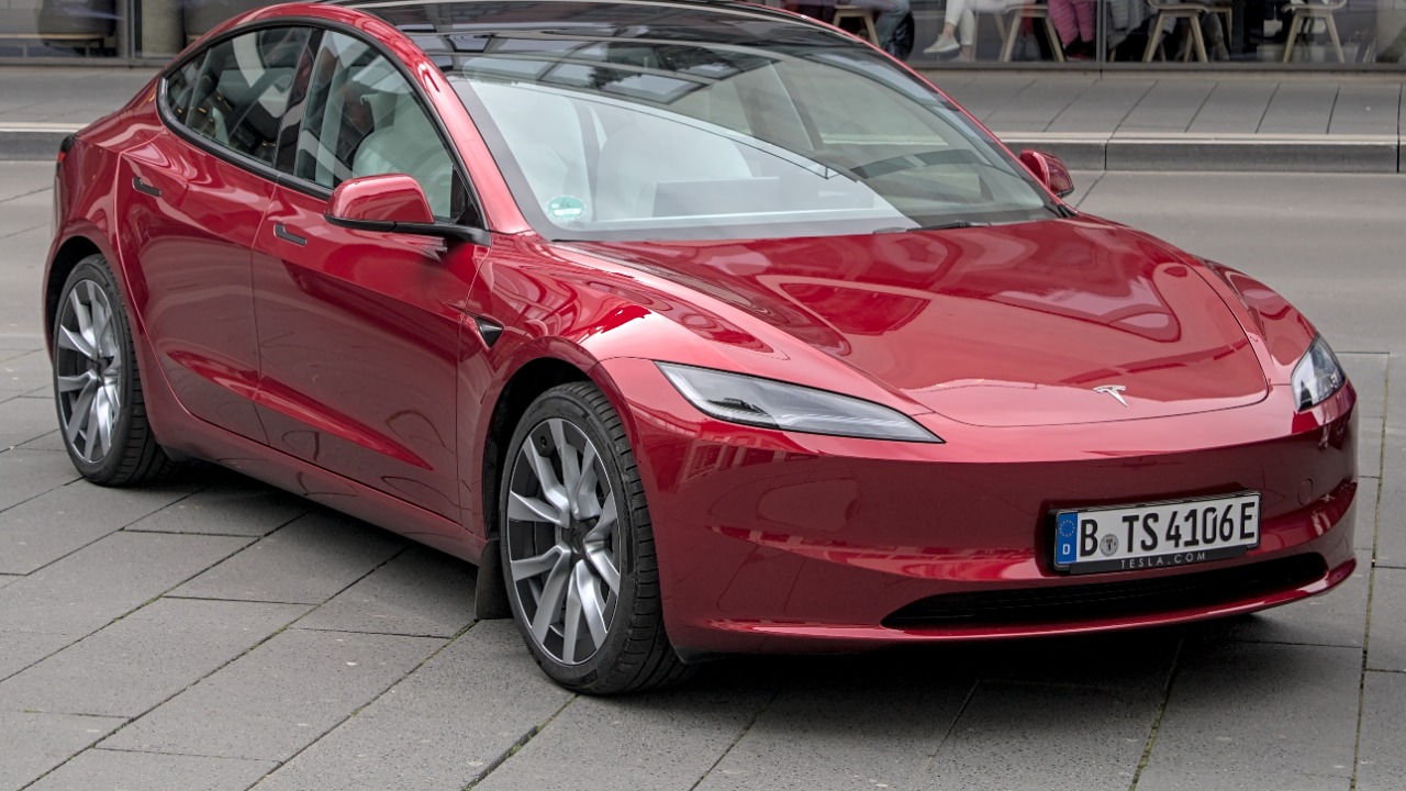 Study reveals which EV batteries stay healthiest longest