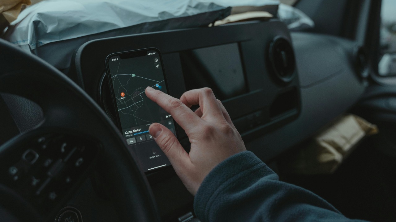 Nine reasons carmakers are killing in car touchscreens