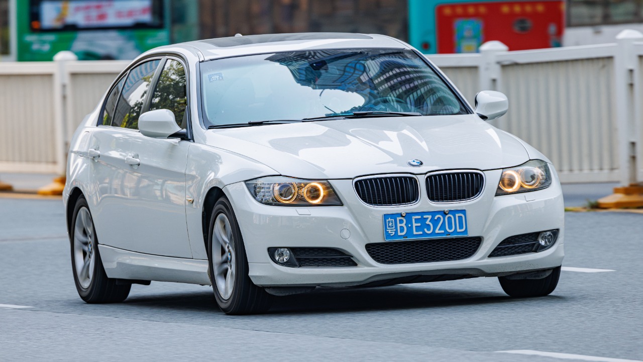 BMW 3 Series — Image Credit: Dinkun Chen - CC BY-SA 4.0/Wiki Commons
