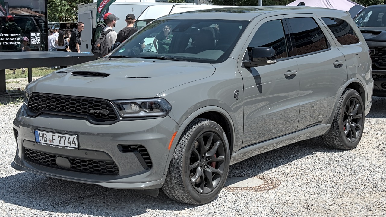 Wendy’s workers can snag discounts on durango hellcats