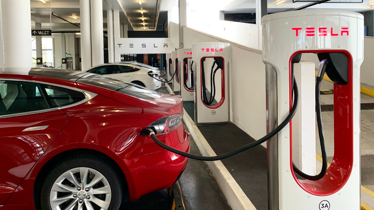 Tesla offers free Supercharging if you trade a gas car