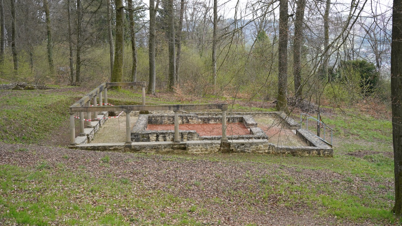 Vast Roman burial area found with graves fed by liquids