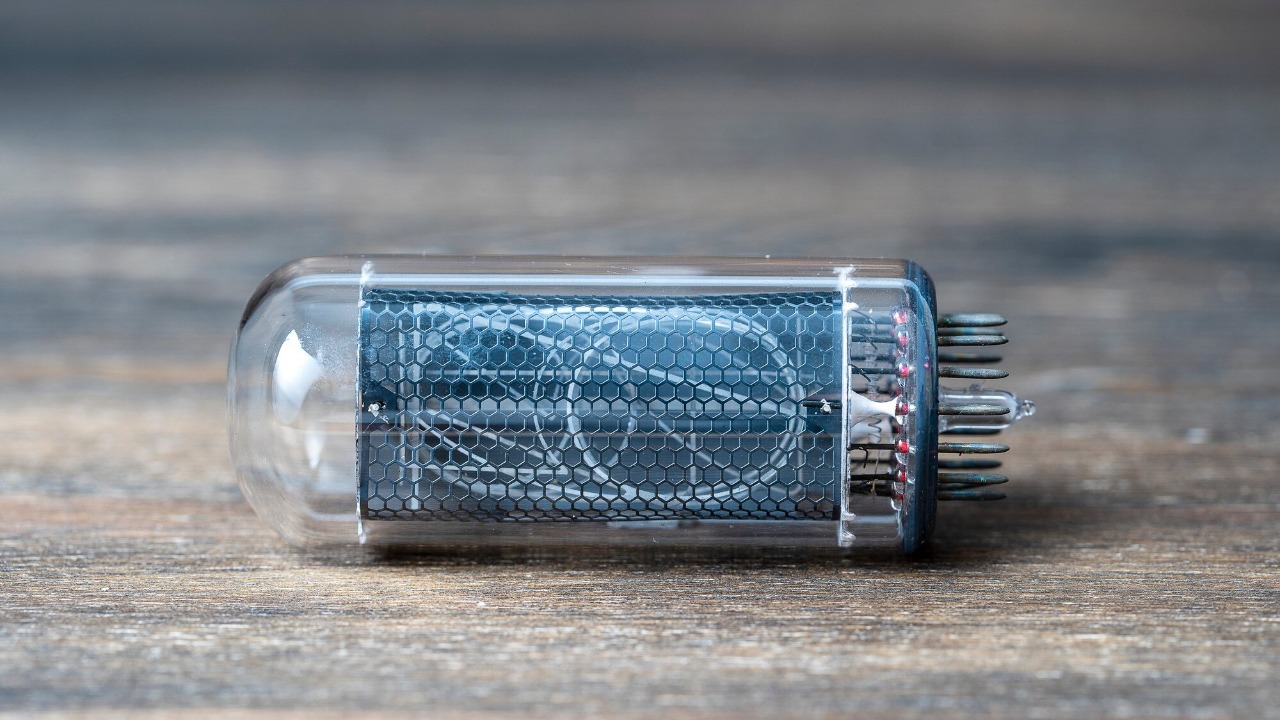 This tiny supercapacitor could power future hybrids