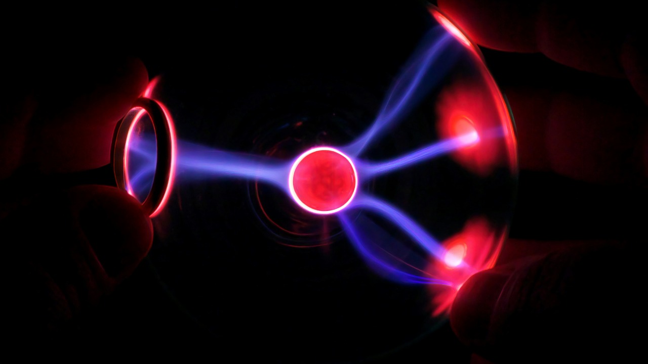 Ultrashort laser pulses capture a snapshot of a “molecular handshake”
