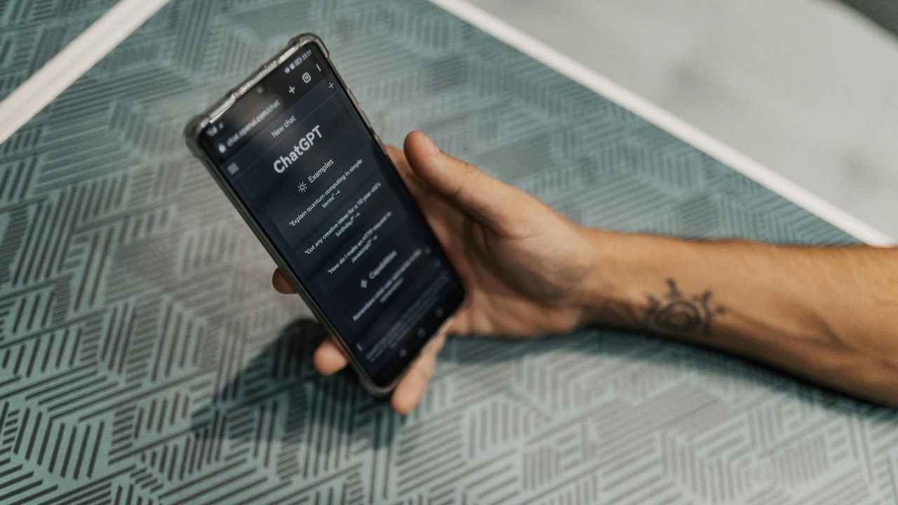 New law aims to keep minors off AI chatbots