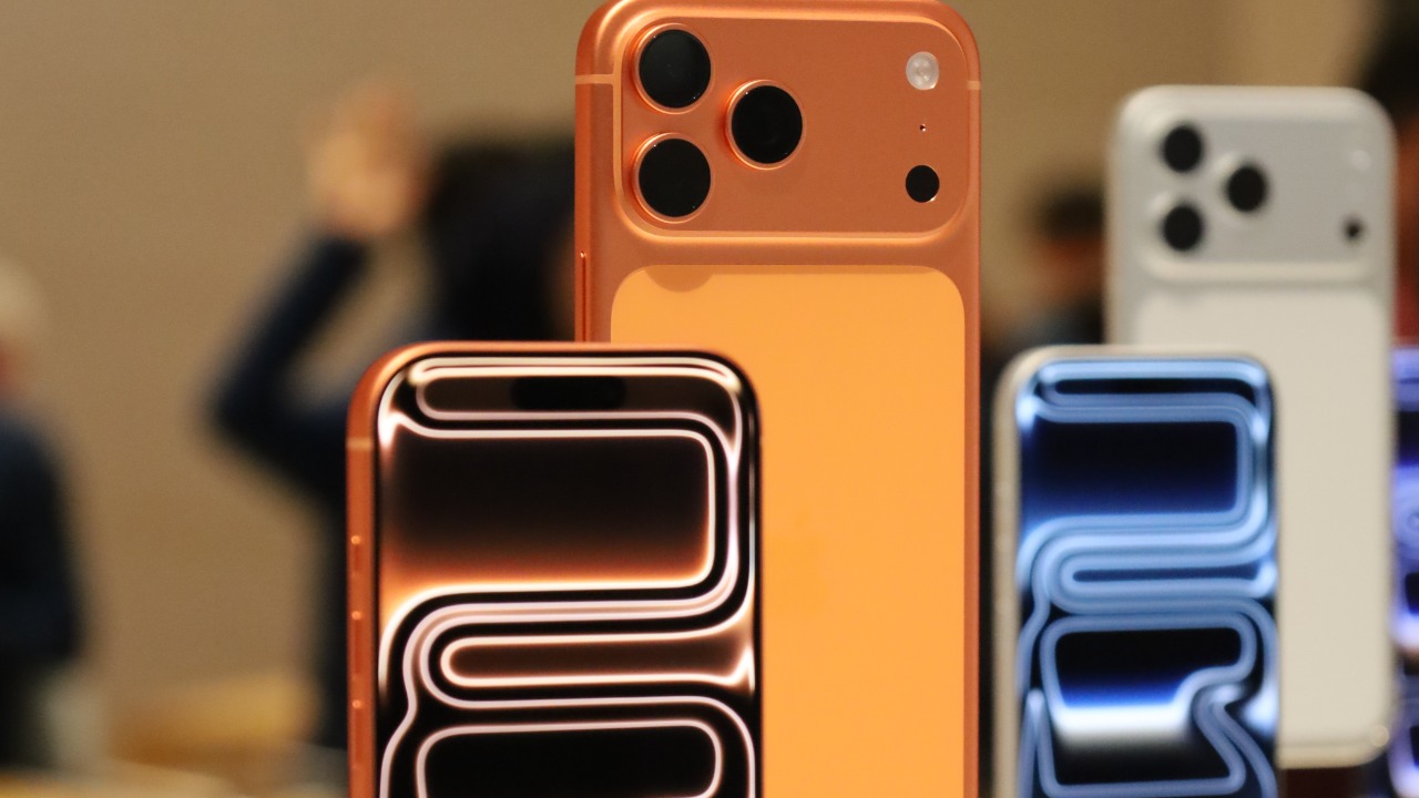 Apple’s 2027 iPhone may debut under display camera tech