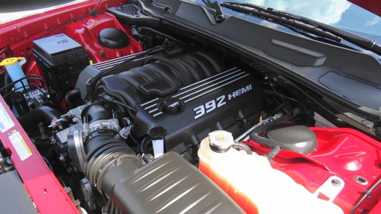 New Dodge Charger finally brings back the Hemi V8