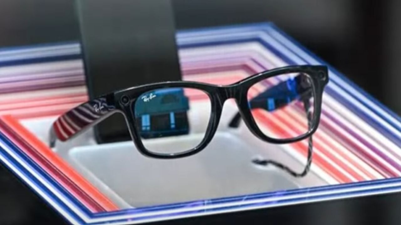 Meta pushes mixed reality glasses launch to 2027