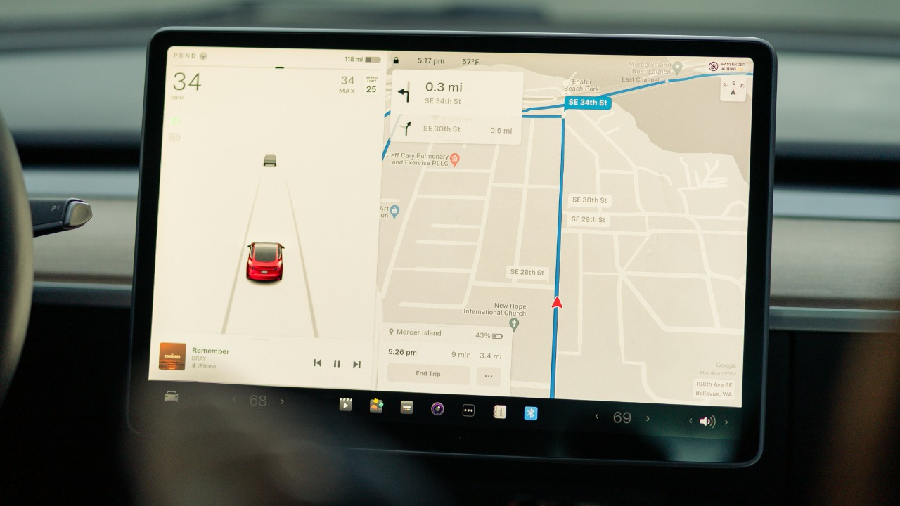 Tesla owners say FSD 14.2.1 lets them text and scroll for minutes