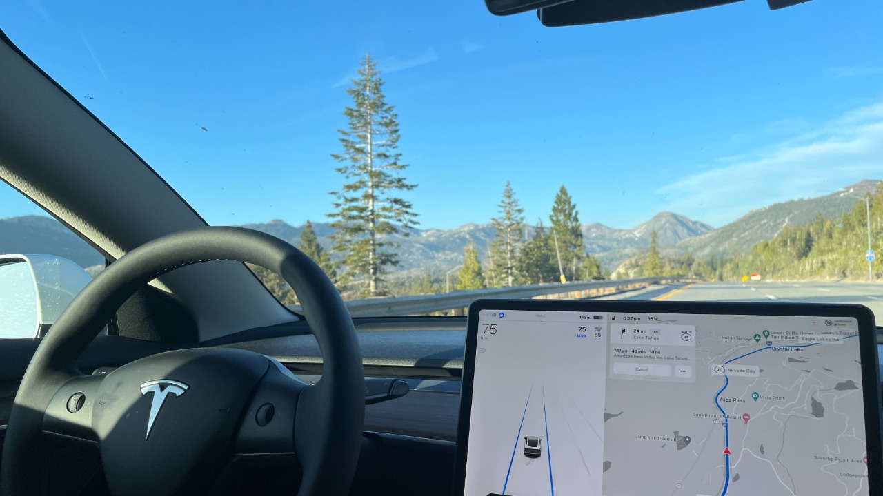 Tesla FSD v14.2.1 reacts to a pedestrian 30x faster, saving a life