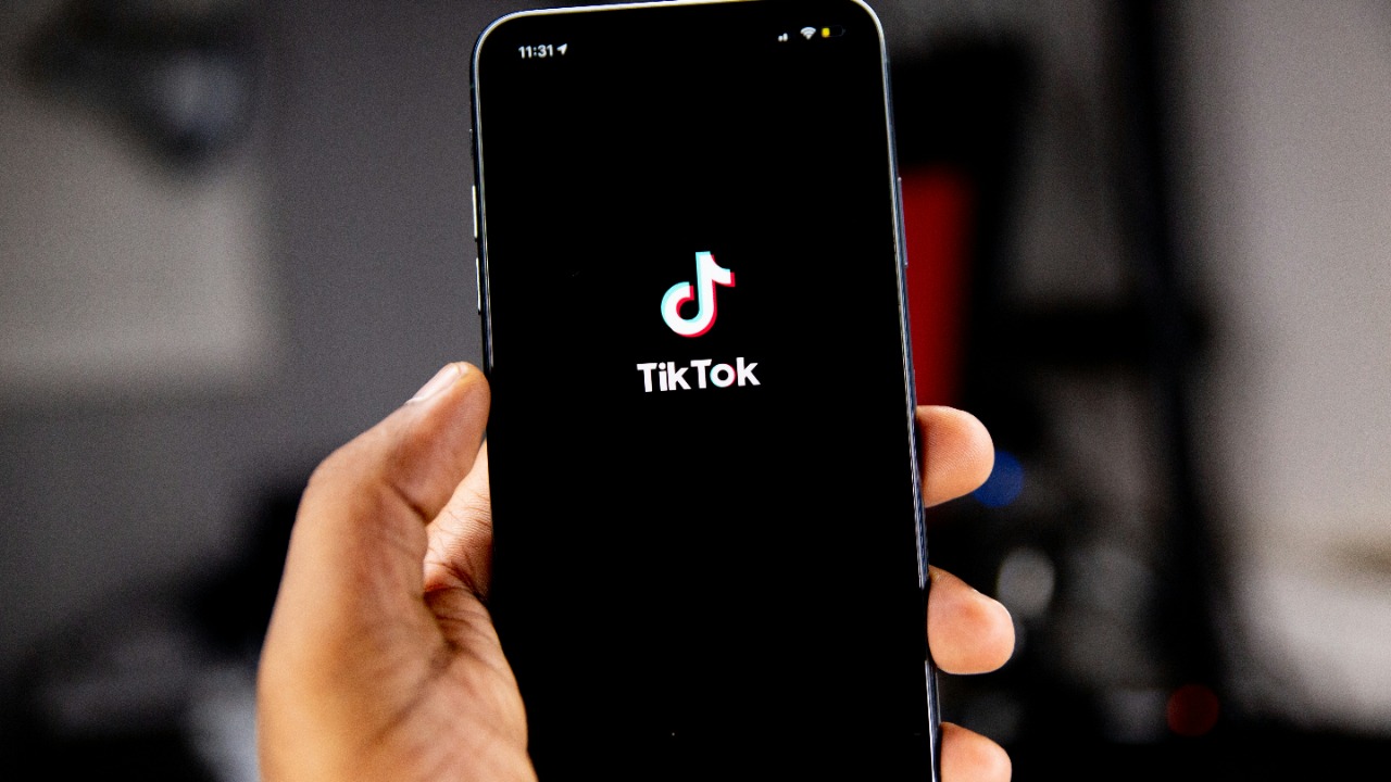 TikTok rolls out shared feed and collections features