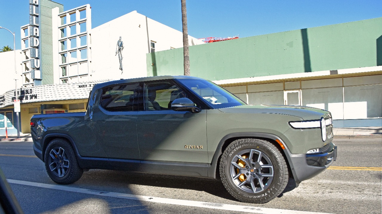 This Rivian R1T delivers over 600 miles of range