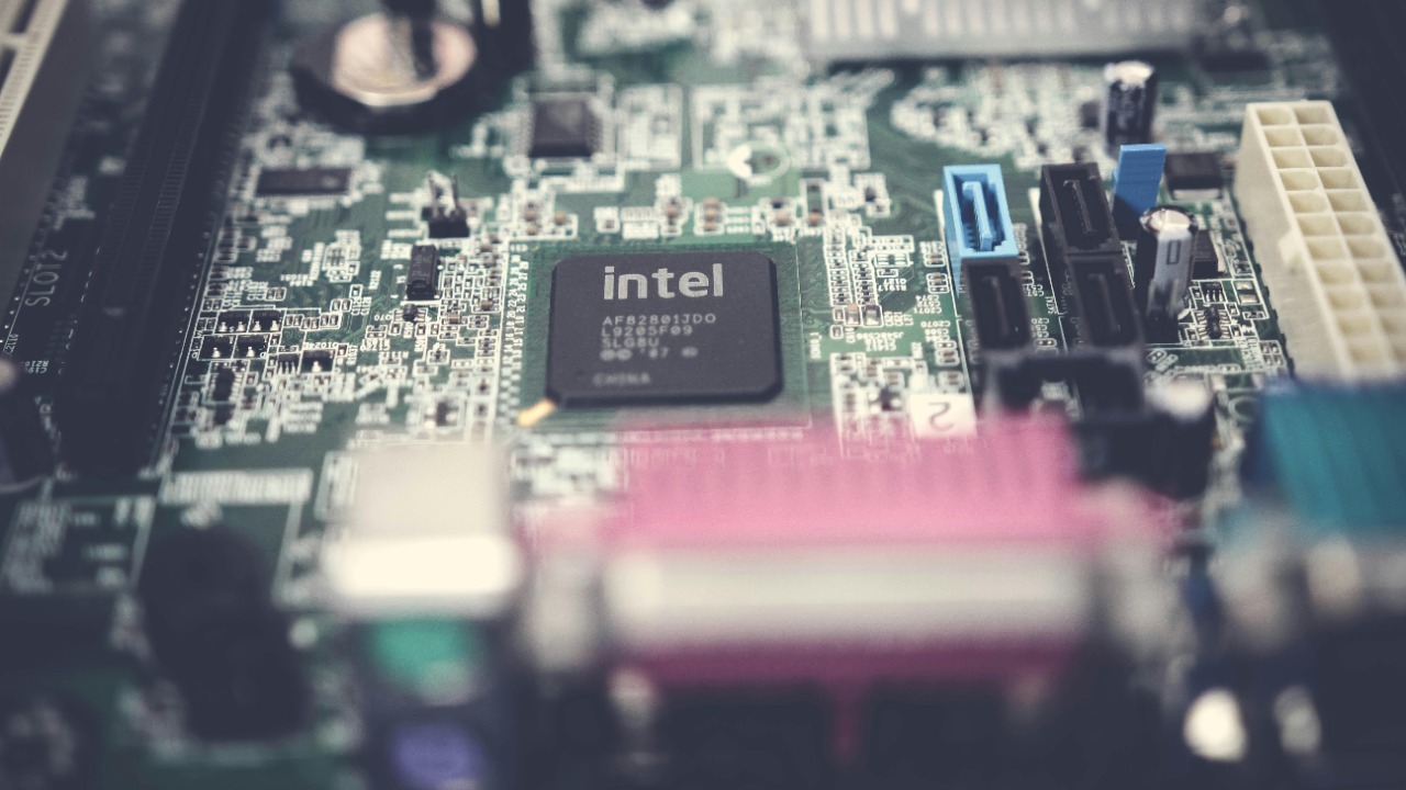 Intel advances plan to acquire AI chip startup SambaNova