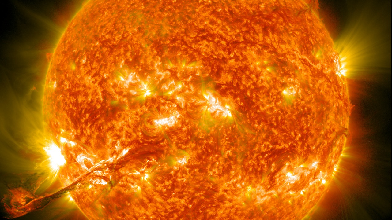 Sun ejects billions of tons of plasma, exposing 100M across 10 states