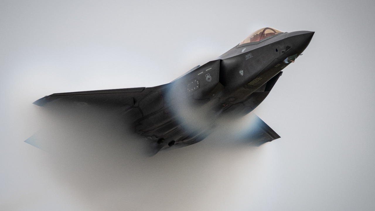 This 7th-gen fighter could make human pilots obsolete