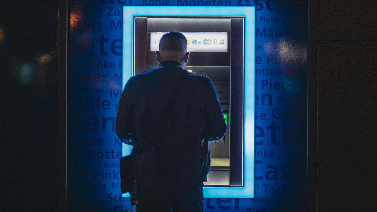 The Android malware trick that empties ATMs