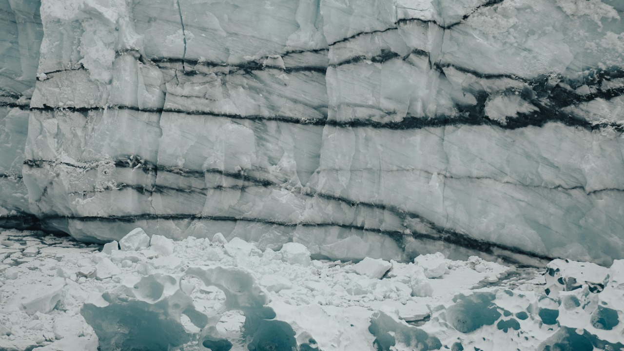 Doomsday glacier is cracking, and it’s triggering iceberg quakes