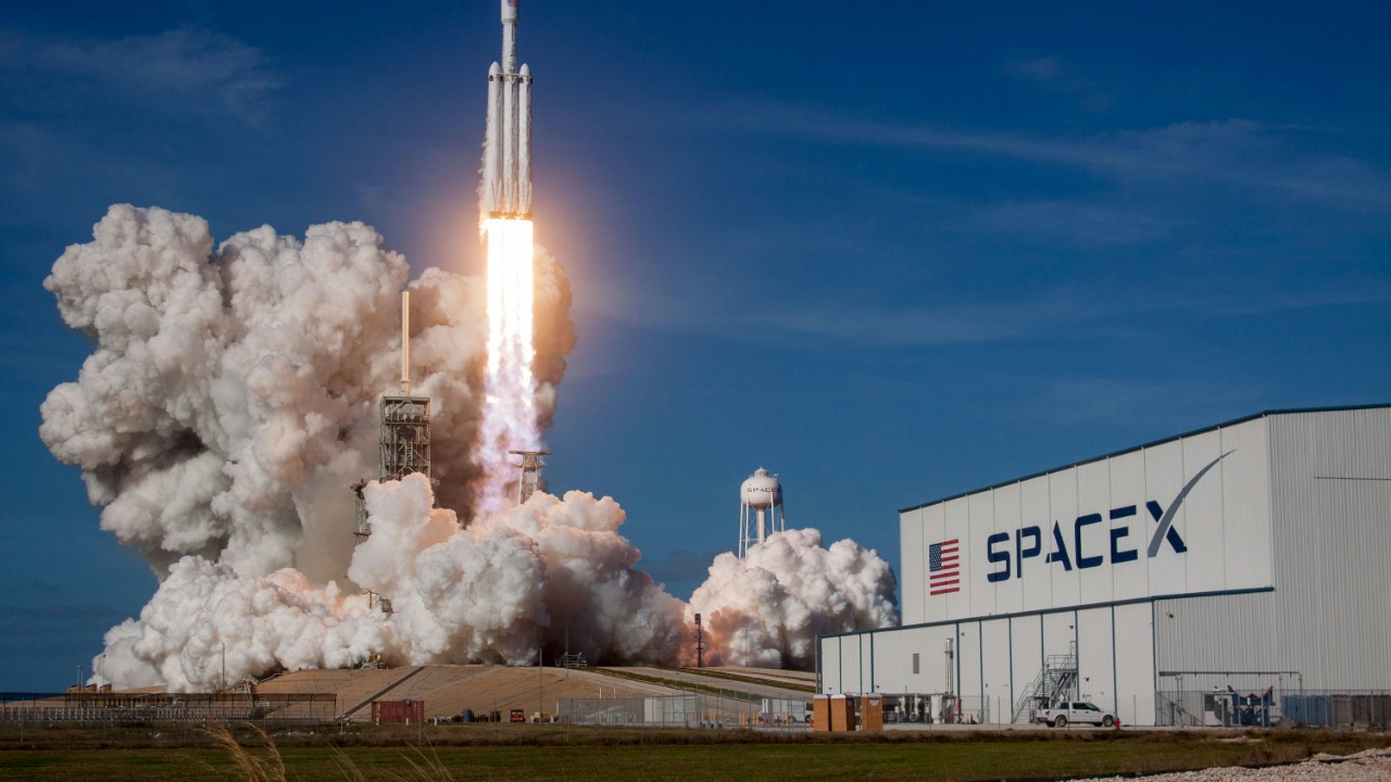 SpaceX IPO rumors surge, the key clues investors are watching