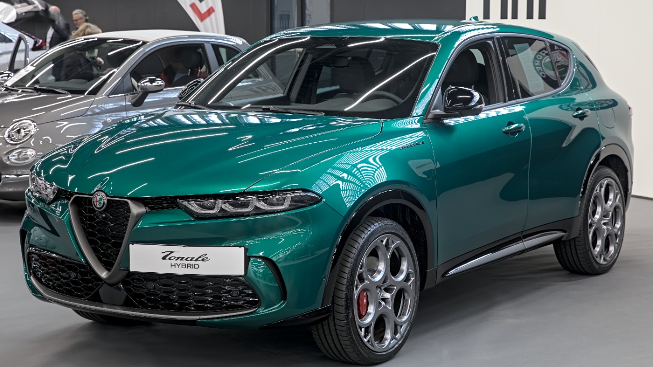 Stellantis recalls 6,000 PHEVs over brake pedals that can fail