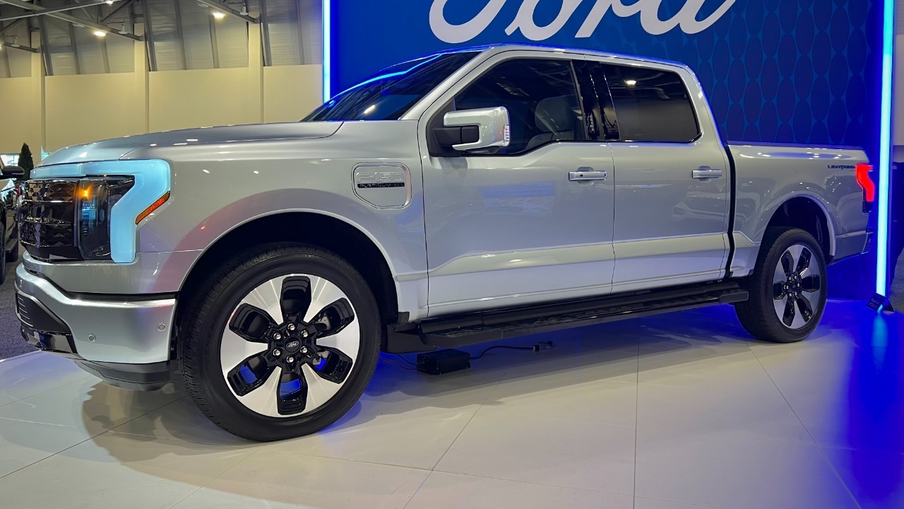 Ford shifts battery focus to data centers, aiming for 20GWh