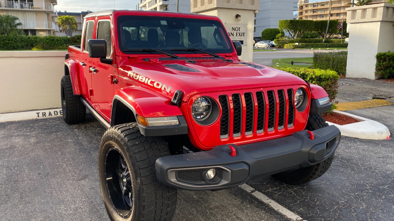Jeep Gladiator Rubicon gets factory winch with Shadow Ops package