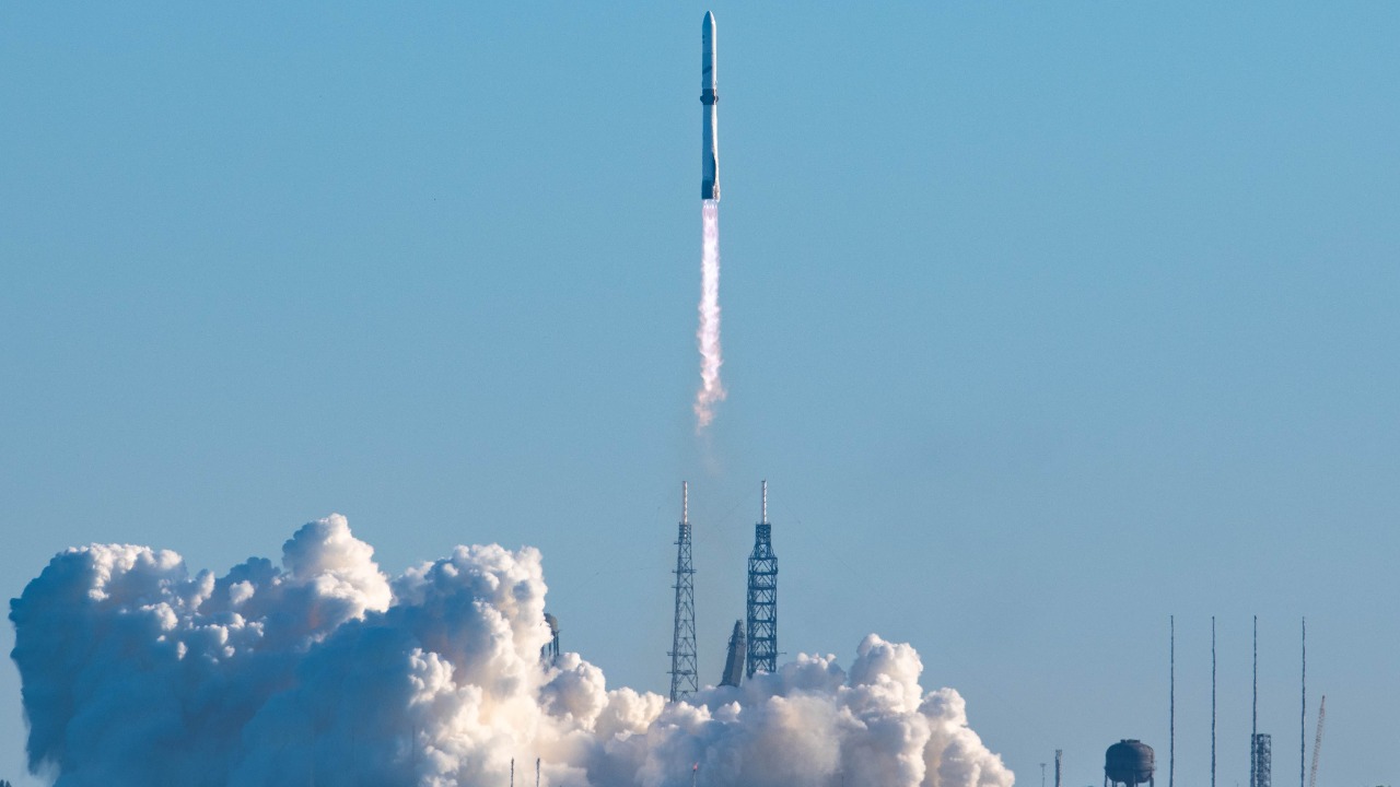 Blue Origin launches wheelchair passenger to space, returns safely