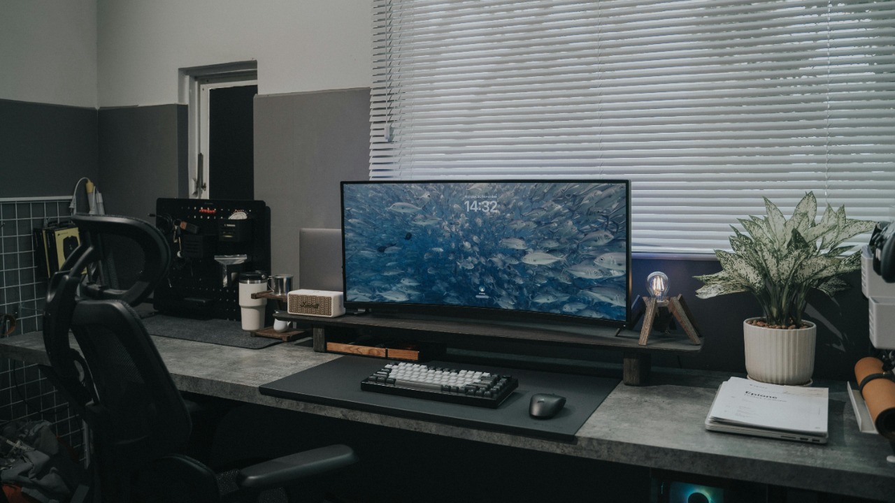 OLED monitor boom surges as Asus passes Samsung