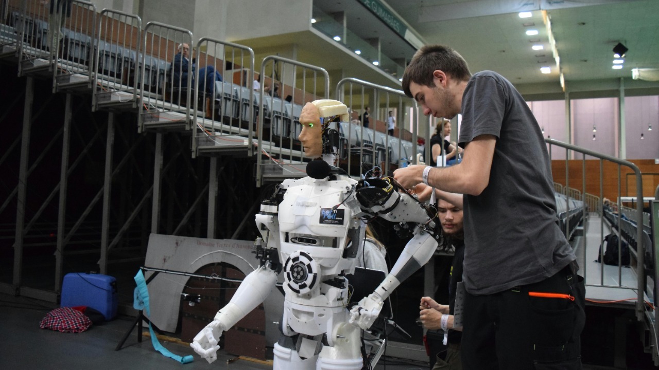 Report: AI tied to 50,000 job cuts in 2025