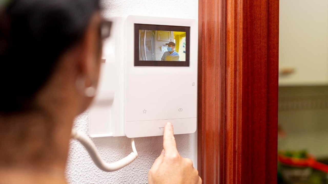 Why video doorbell batteries die fast in winter, plus fixes