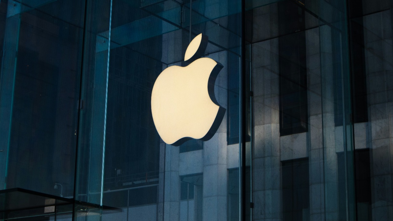 Apple steps up appeal of $2B UK antitrust fine