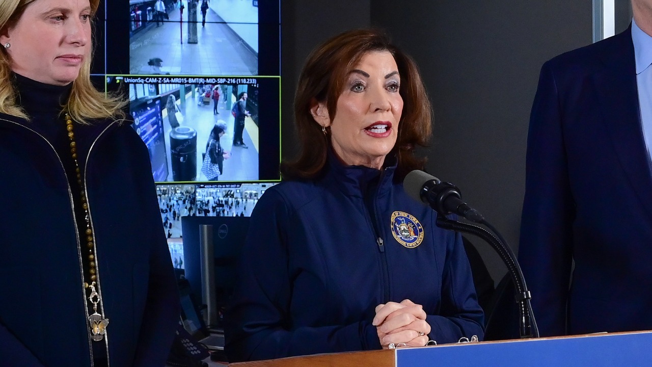 NY Gov. Hochul signs bill for ‘addictive’ social media warnings