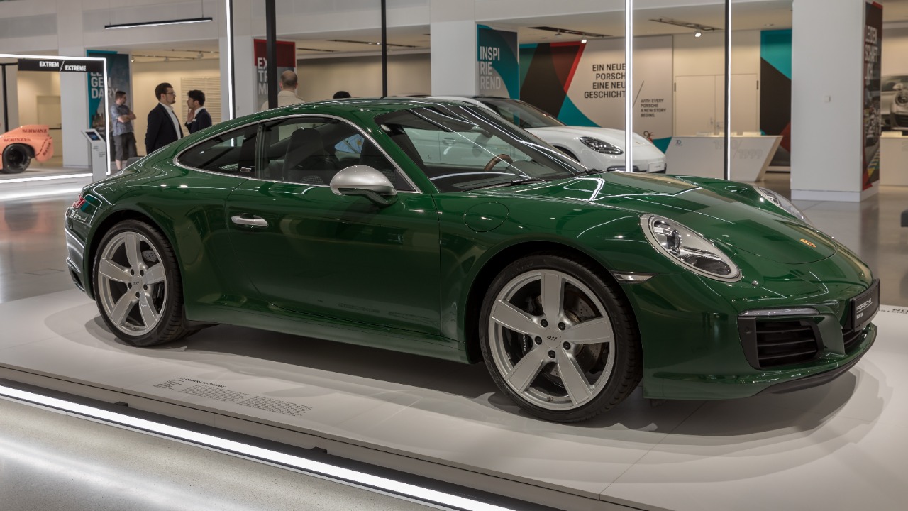Porsche drops a gorgeous ad made with 0 AI, and people love it