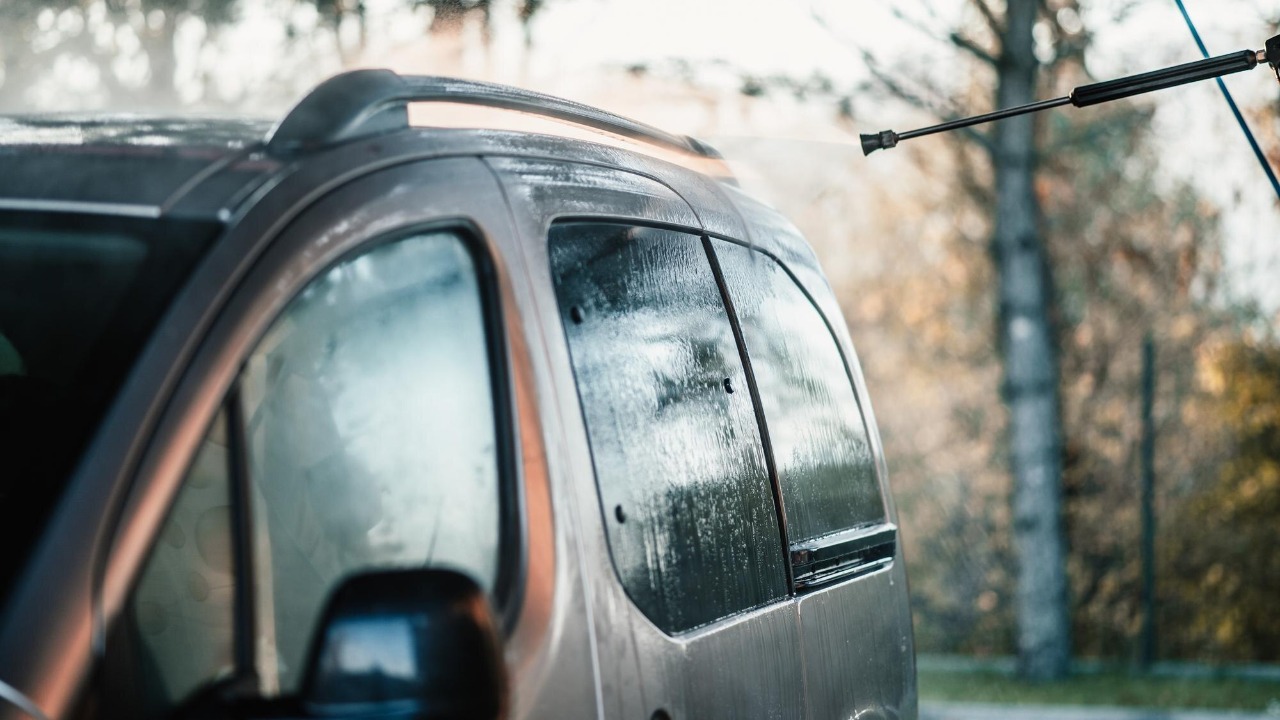 Steelite pressure washers — Image Credit: Freepik