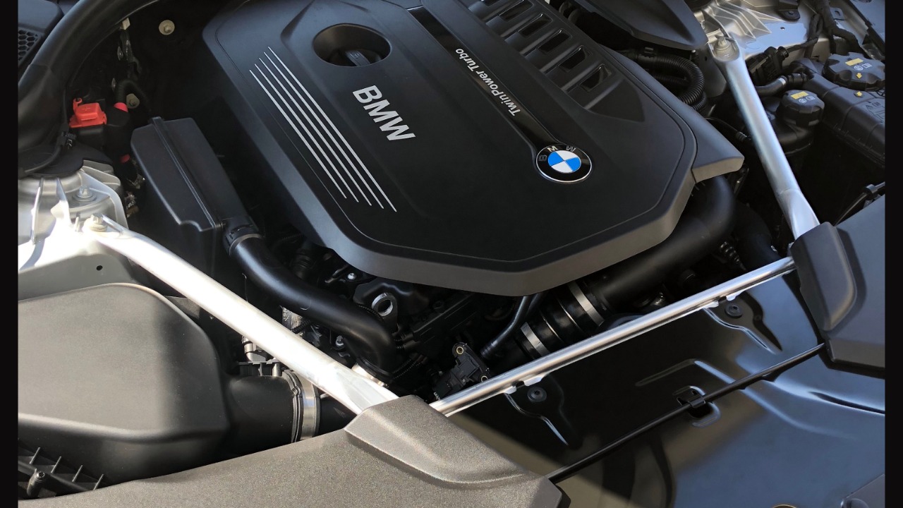 Only a few carmakers still build inline-6 engines. Here are the survivors