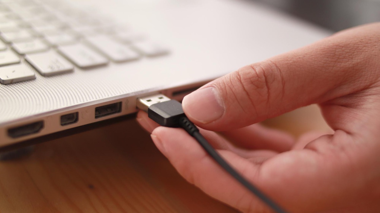 How much power does a USB port really output? The limits explained