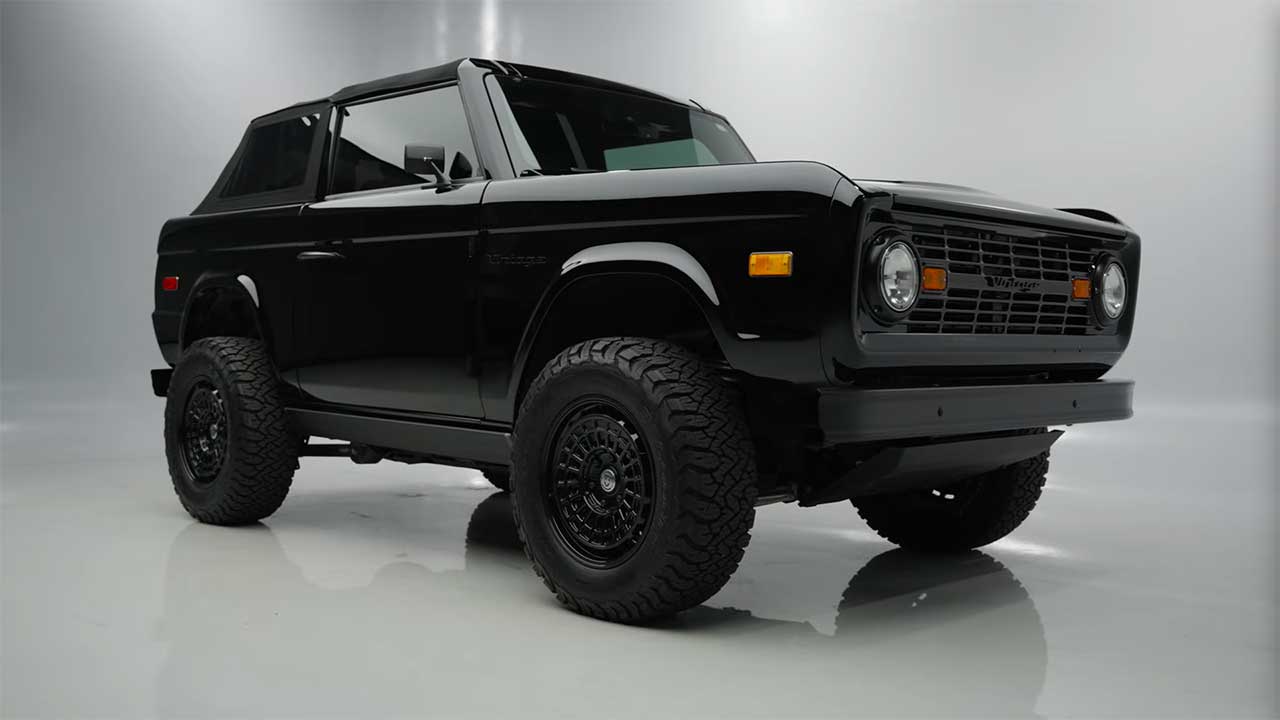 Kevin Hart’s custom Ford Bronco hits auction with $0 reserve and wild upgrades