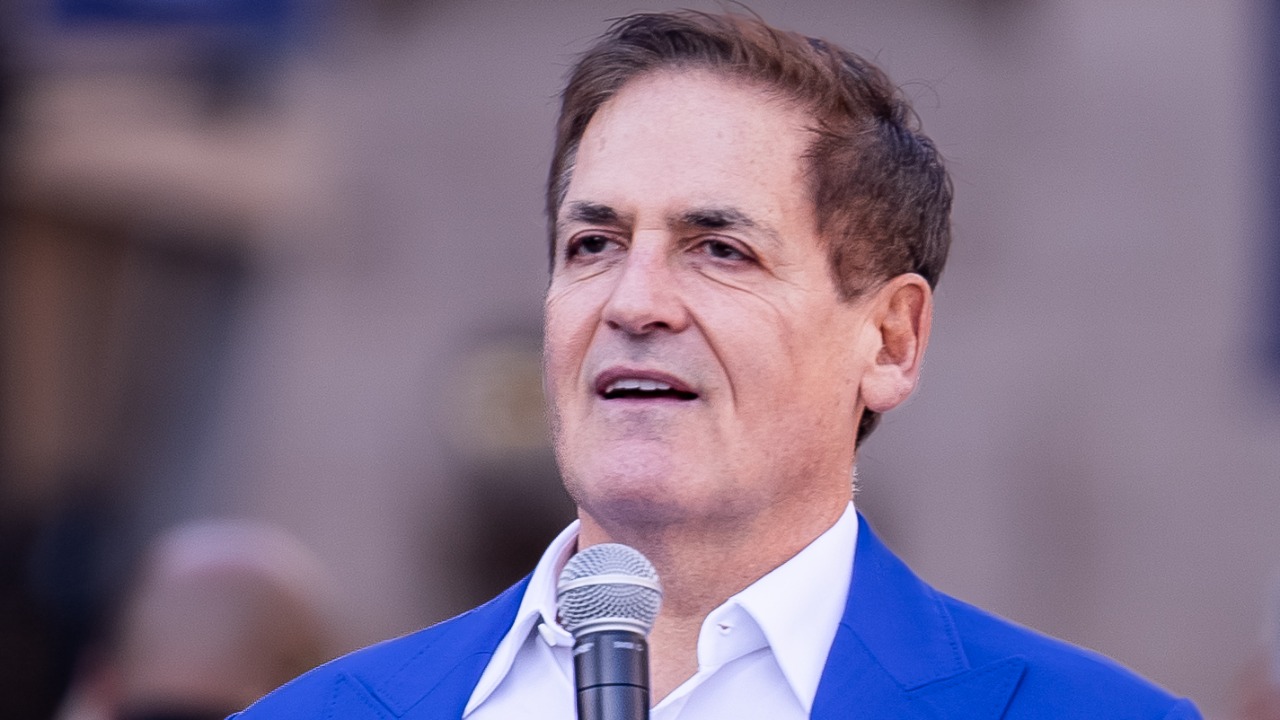 Mark Cuban says AI is “stupid,” but skipping it will wreck your business