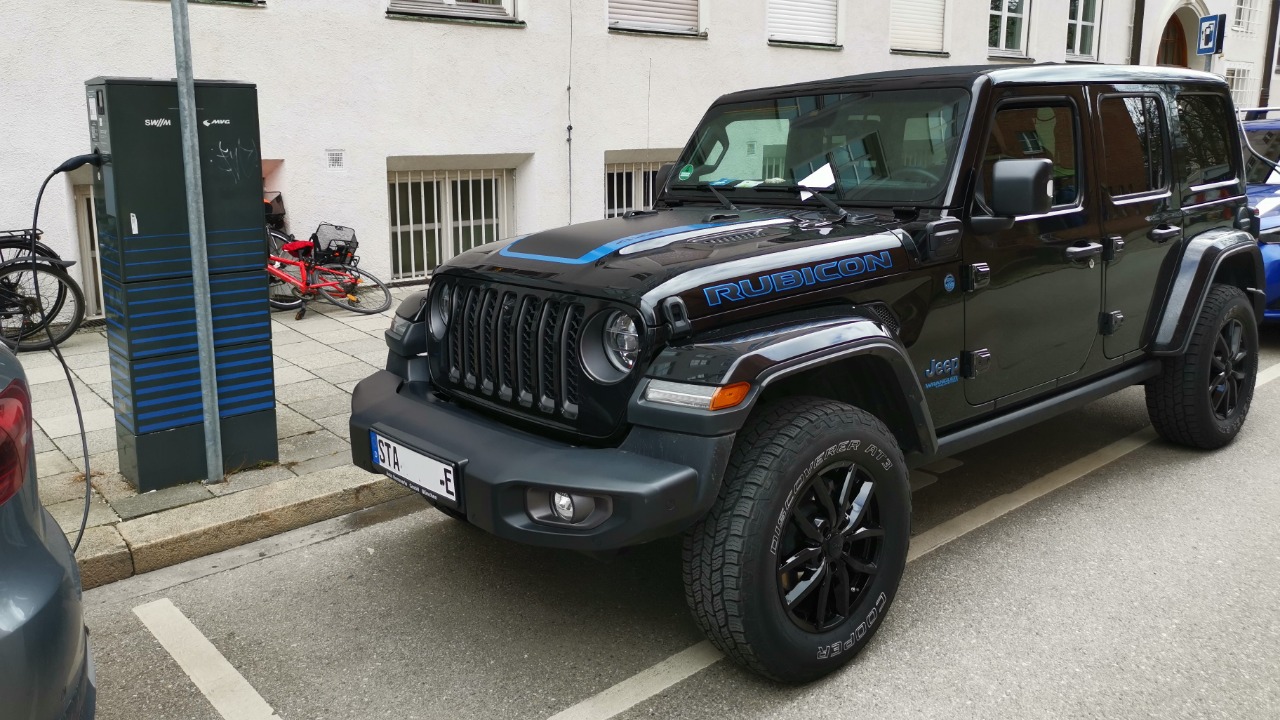 All Jeep and Chrysler plug-in hybrids are officially dead, report says