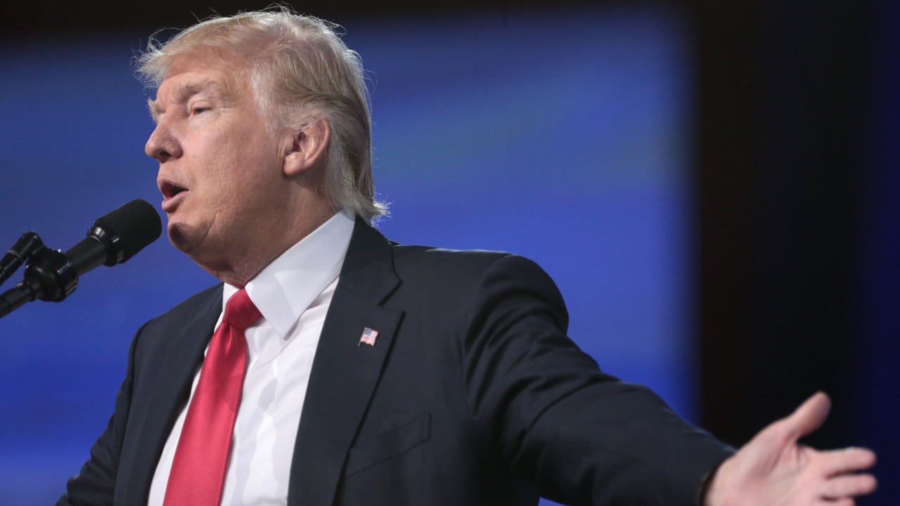 Trump claims the U.S. blacked out Caracas with “certain expertise,” here’s how