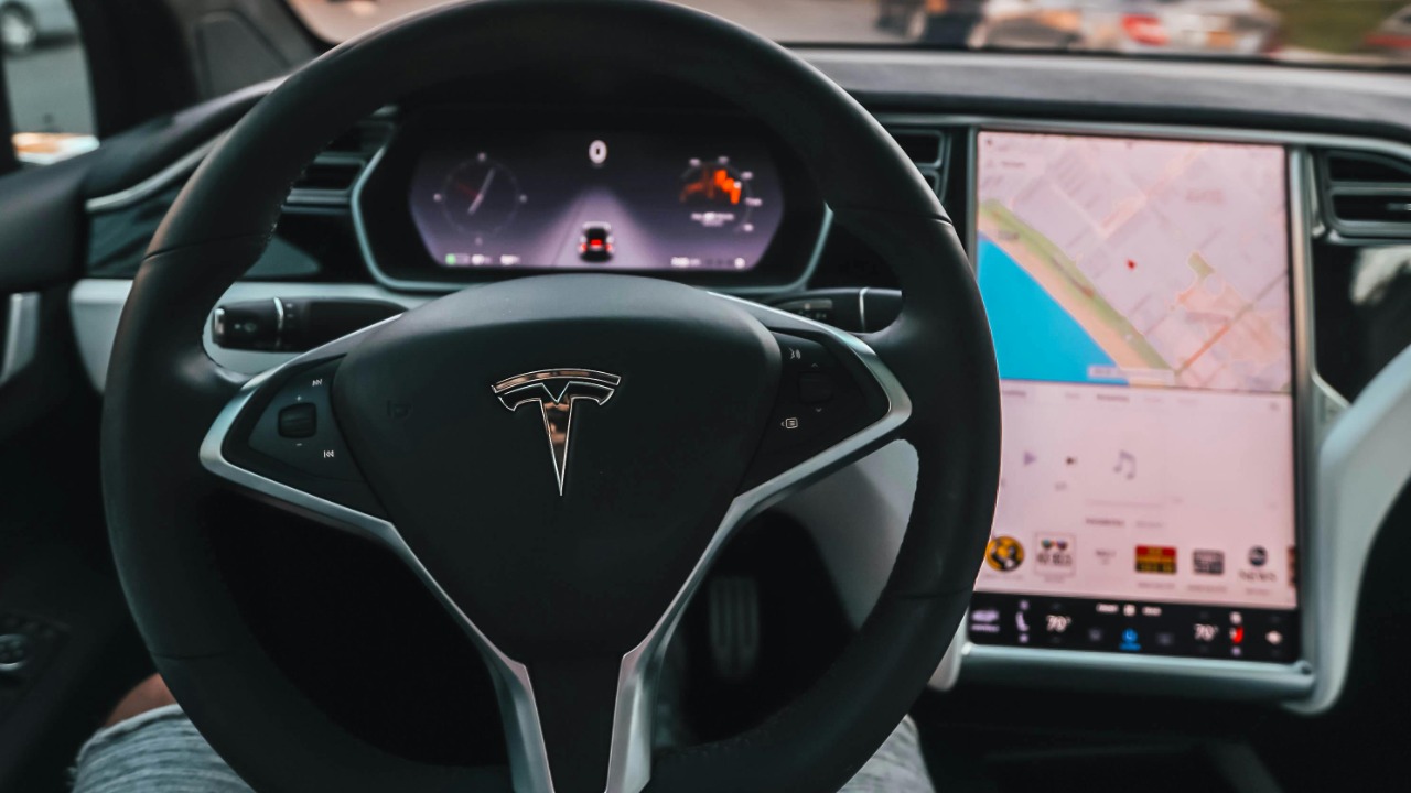 New Tesla camera patent hints at a bigger self-driving leap