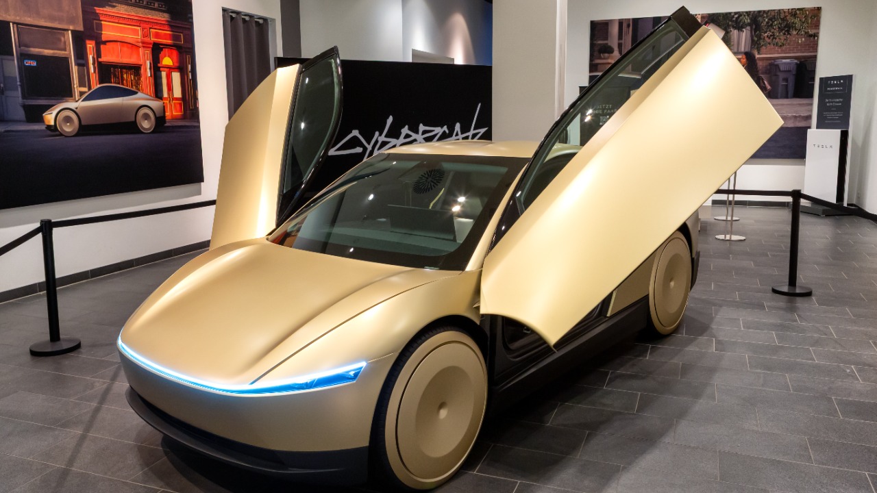 Austin feels the shift as Tesla’s Cybercab starts turning heads