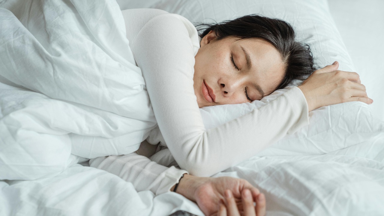 Stanford AI spots disease warnings hiding in your sleep data