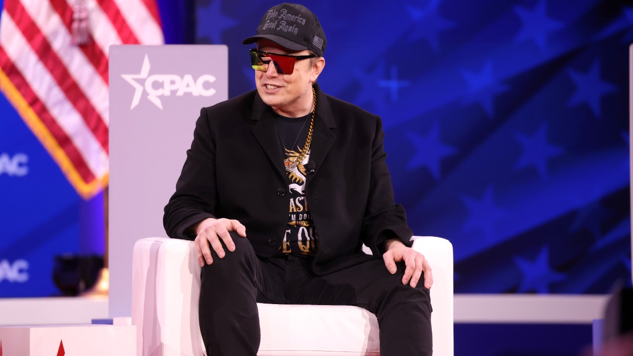 Elon Musk shocks doctors with wild claim AI will replace them