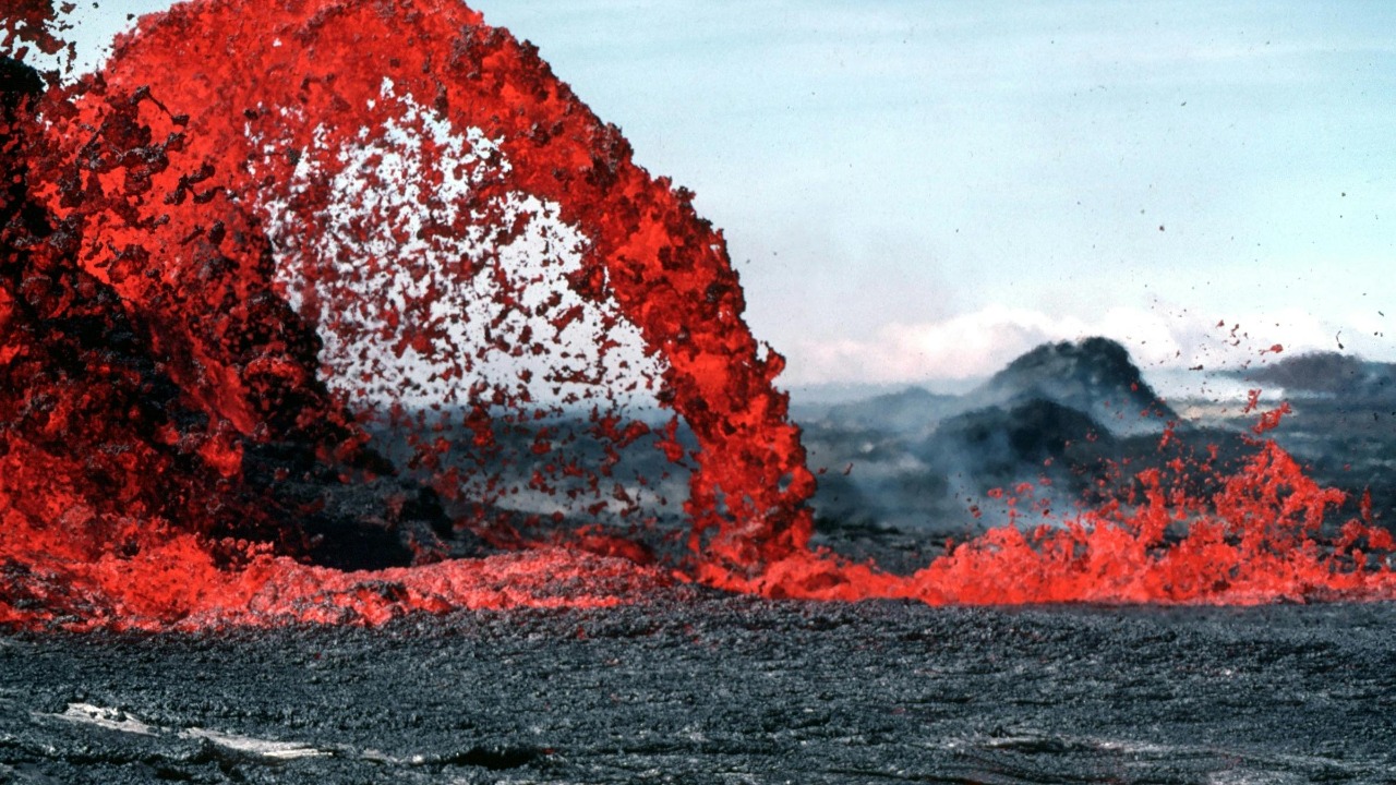 Kilauea’s violent eruption blasted lava 800 ft into the sky