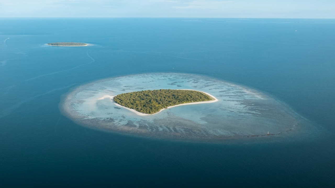 Inside the sinking artificial islands engineers are desperately saving