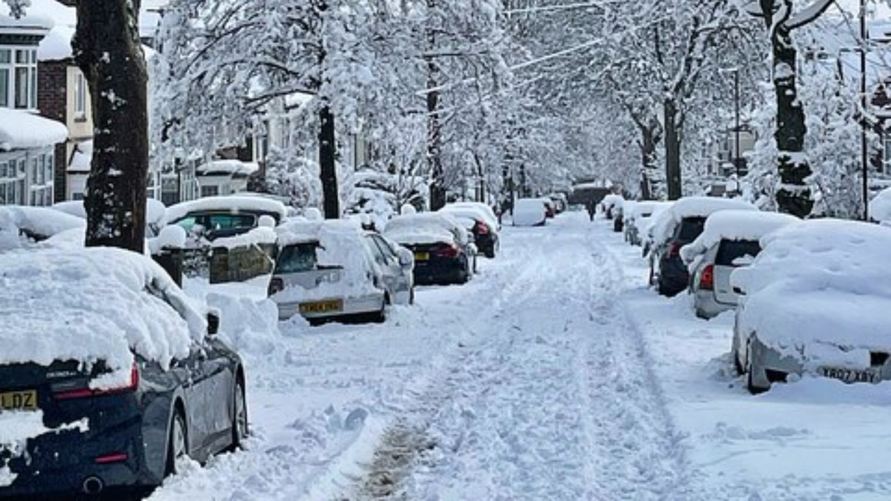 3 brutal Arctic blasts in 7 days could flip temps and bring snow roaring back