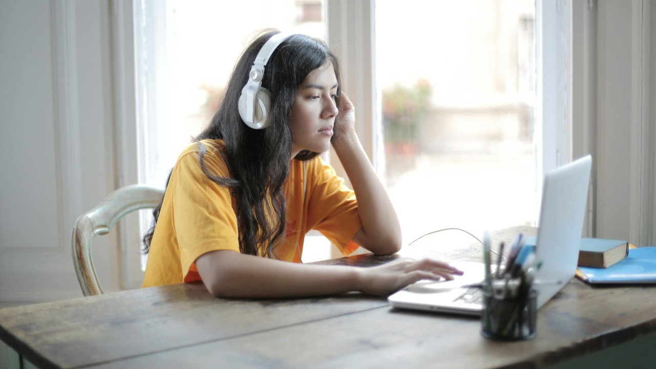 Update your speakers and headphones now or hackers can track you in seconds