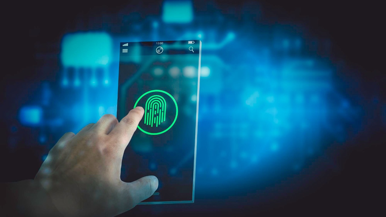 New bill aims to slam the brakes on DHS’s mobile face and fingerprint tracking