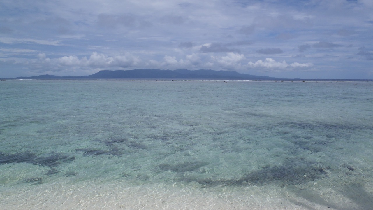 ‘We can’t stay here’ sailor flees dream anchorage seconds before it turns deadly